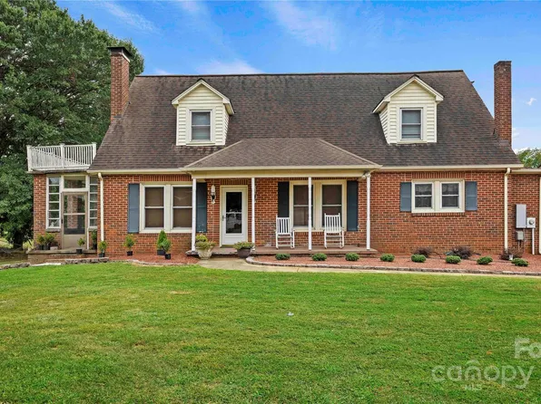 2207 W Stagecoach Trl, Shelby, NC 28150