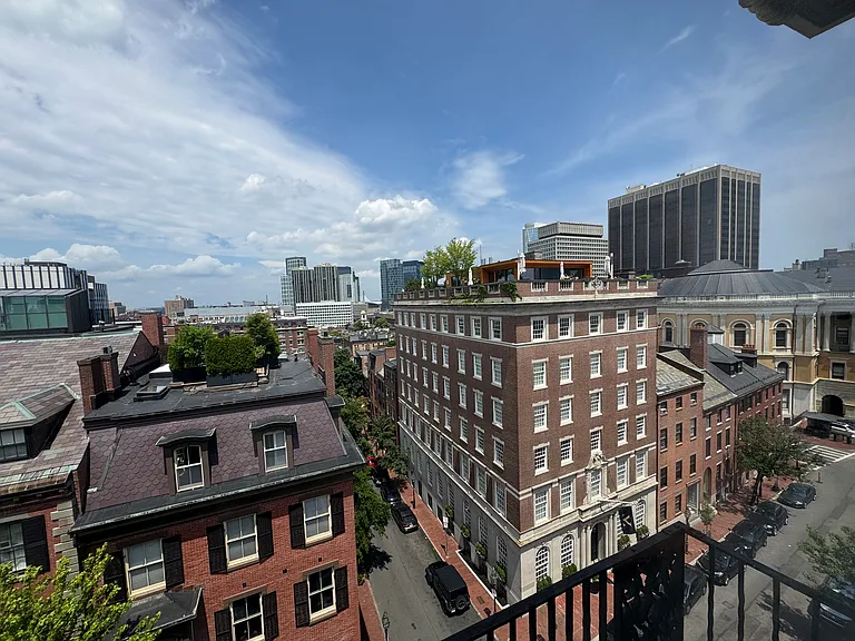 20 Mount Vernon St #502 — Photo 7