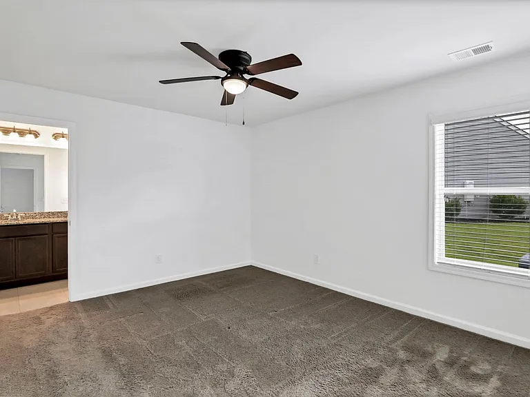 357 Finch Ln — Photo 12