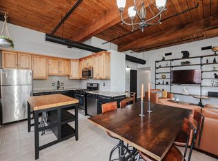 470 Silver St APT 121, Manchester, NH 03103