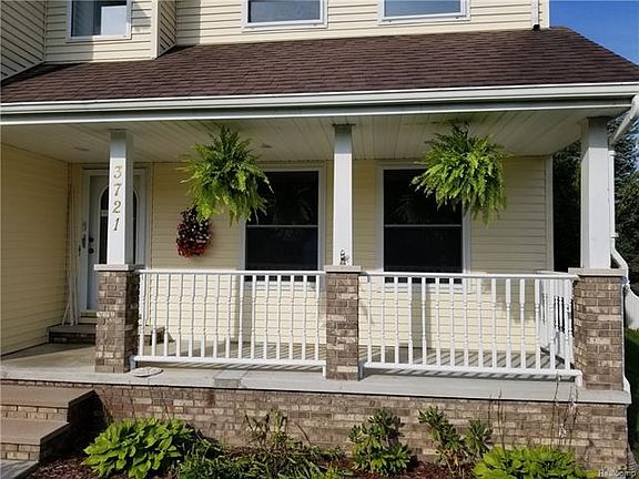 2nd image of 3721 Loton Dr