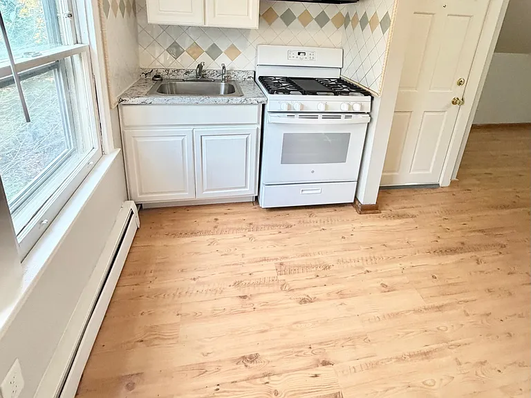 517 Quinnipiac Ave #3 — Photo 1