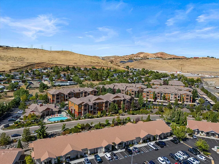 The View Apartments — Photo 18