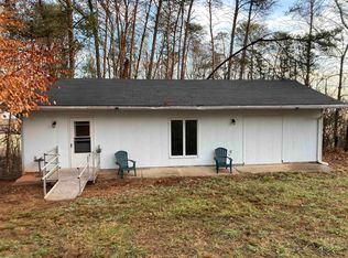 3020 Oxford Rd, Chatham, VA 24531