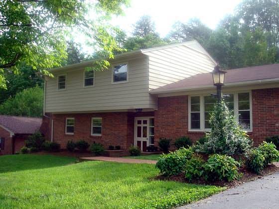 2nd image of 158 Dublin Ct