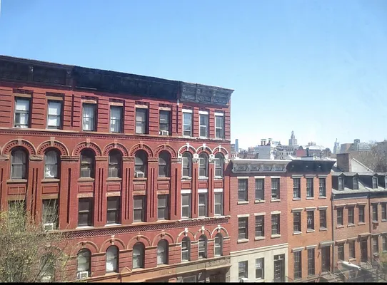 Rented by Waverly Realty Associates | media 8