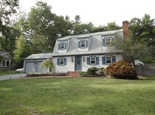 73 Nestles Ln, Acushnet, MA 02745