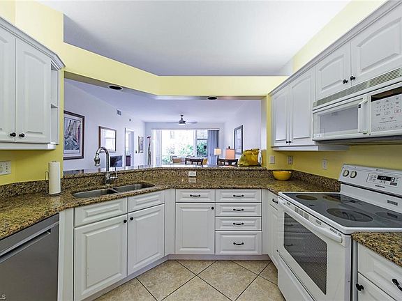 5th image of 7062 Barrington Cir APT 101