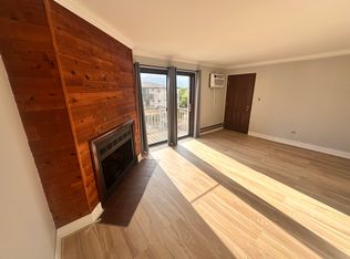 1837 N Goodwin Dr APT 3B, Palatine, IL 60074