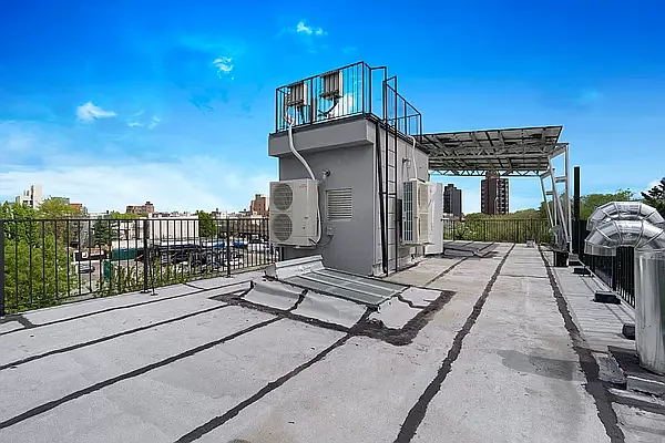 Rented by True Real Estate Group | media 11