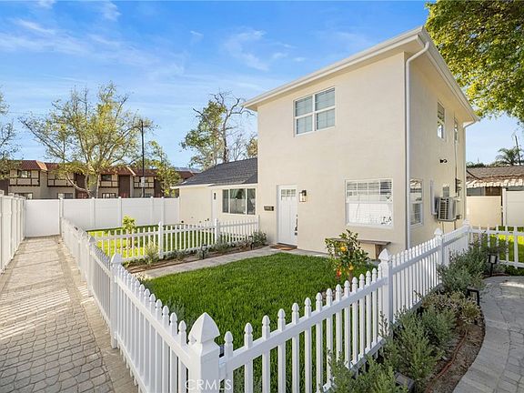 4th image of 419 W Riverside Dr