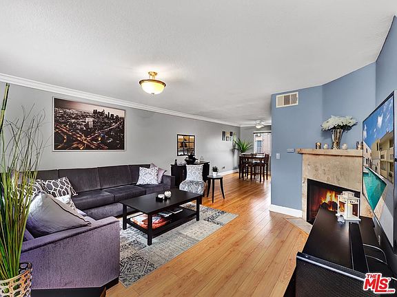 3rd image of 7045 Woodley Ave Unit 127