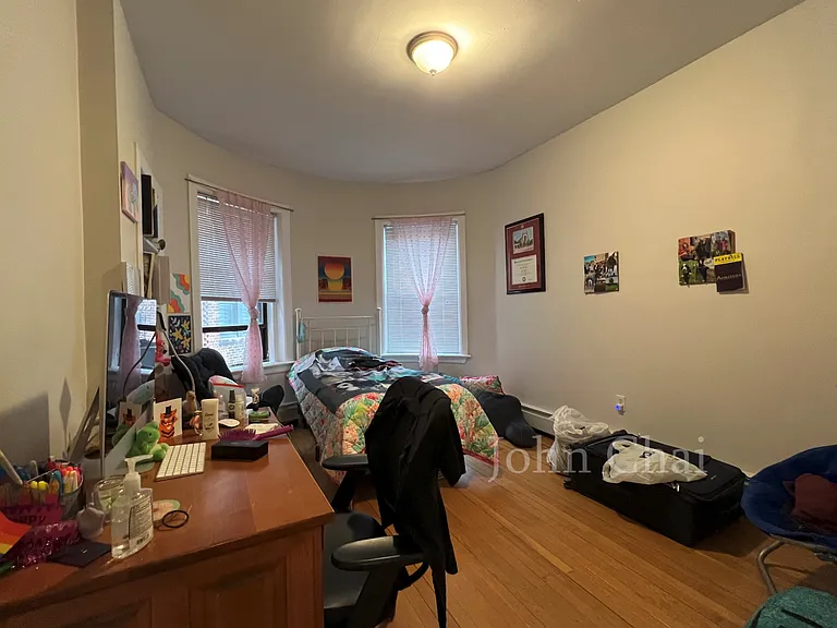 1950 Beacon St #3 — Photo 17
