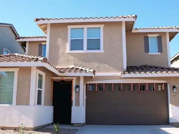 8243 E Petunia Ave, Mesa, AZ 85212