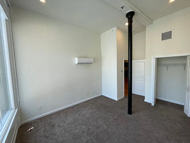 99 Pine Street — Photo 10