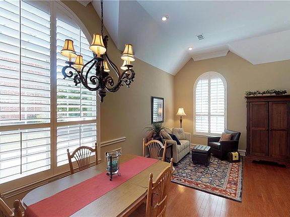 5th image of 408 Creekside Dr