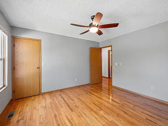 5131 Aurora Dr — Photo 11
