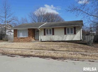 10 Skyview Dr, Springfield, IL 62702