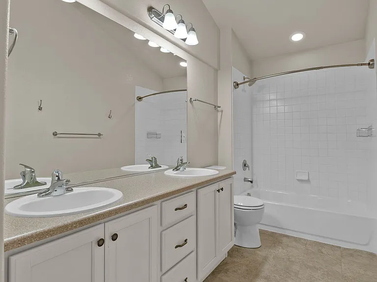 15539 Colorado Central Way — Photo 35