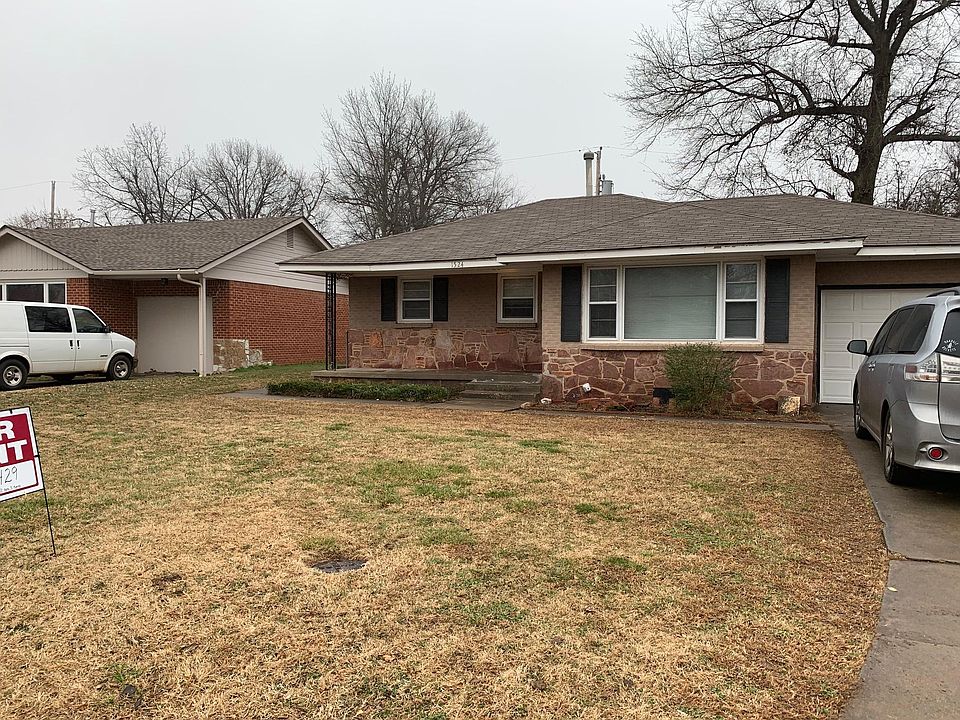 1st image of 1524 Oxford Way