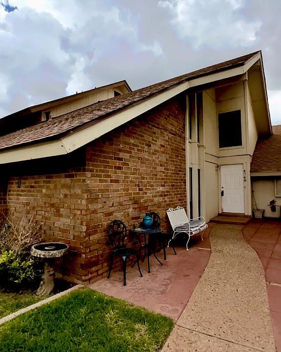 1st image of 4748 Oakwood Dr