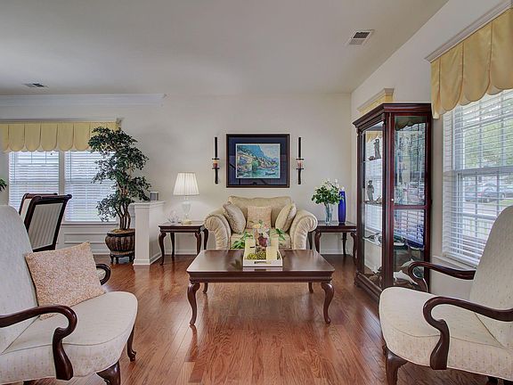 5th image of 5264 Lenora Dr