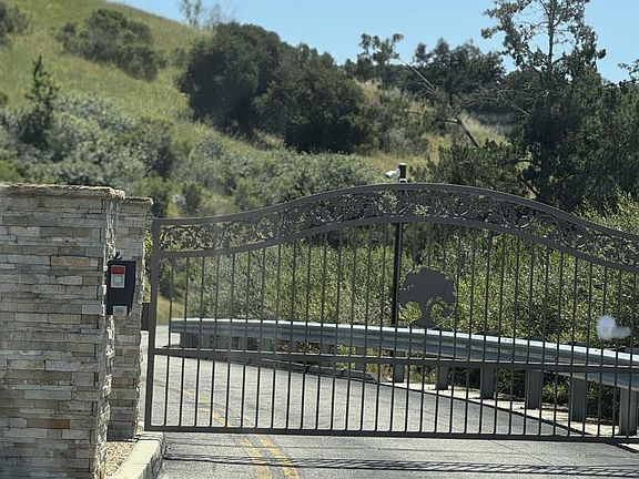 4th image of 3960 Ballantree Ln