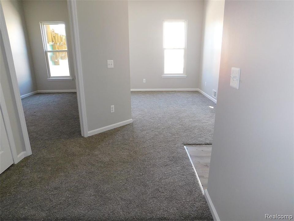 1st image of 119 A Grand Fowlerville Vlg