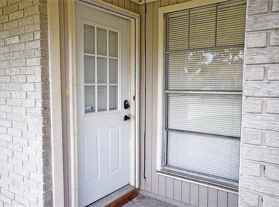 5th image of 124 Dexter Dr