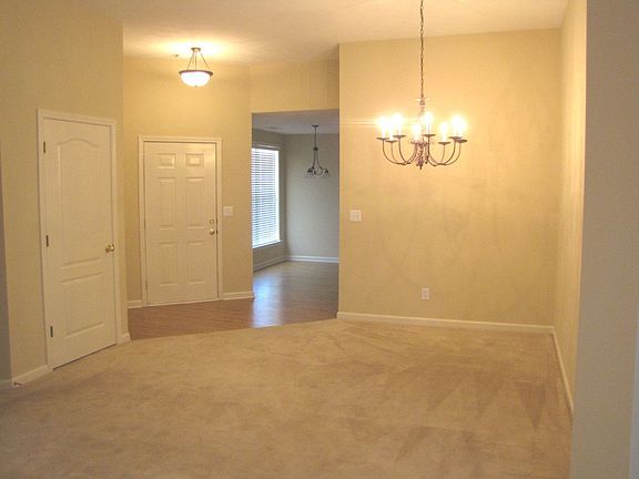 FORMAL DINING!