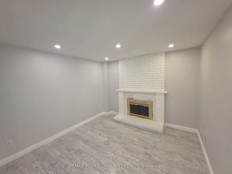 62 Deverill Cres — Photo 9