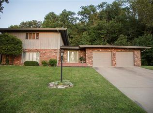 612 Beverly Ln, Collinsville, IL 62234