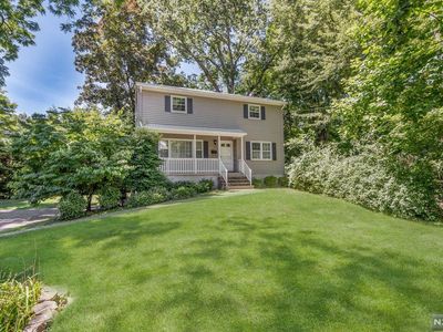 21 Ivers Rd, Allendale, NJ, 07401