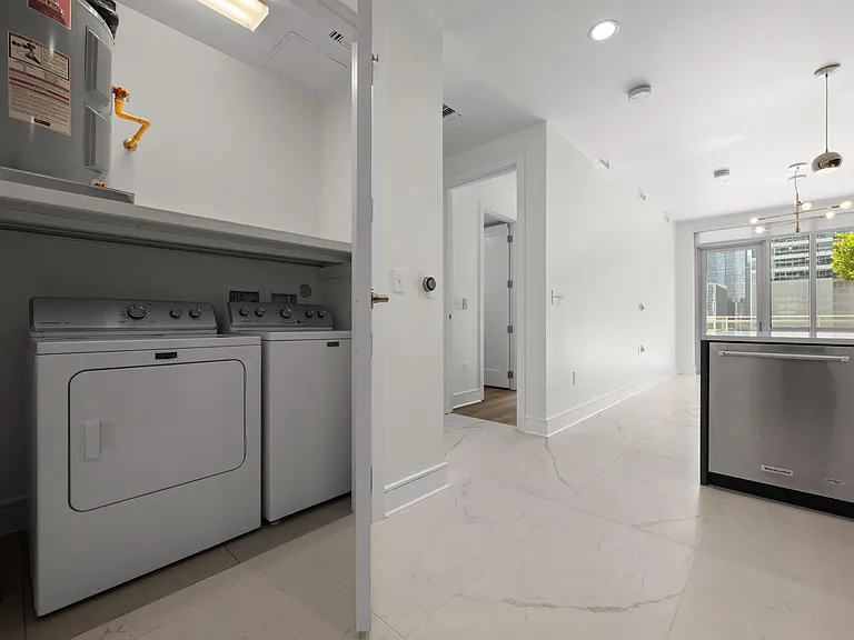 222 West Ave #1007 — Photo 12