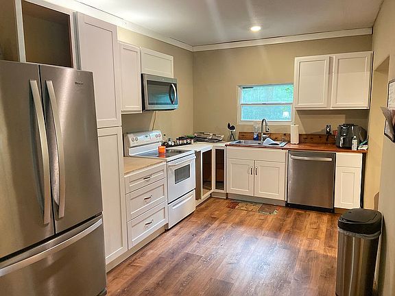 4th image of 3109 Carter Ln