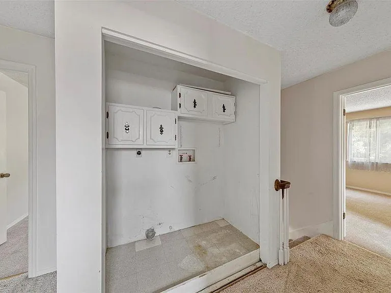 830 Nykiel Ct — Photo 28