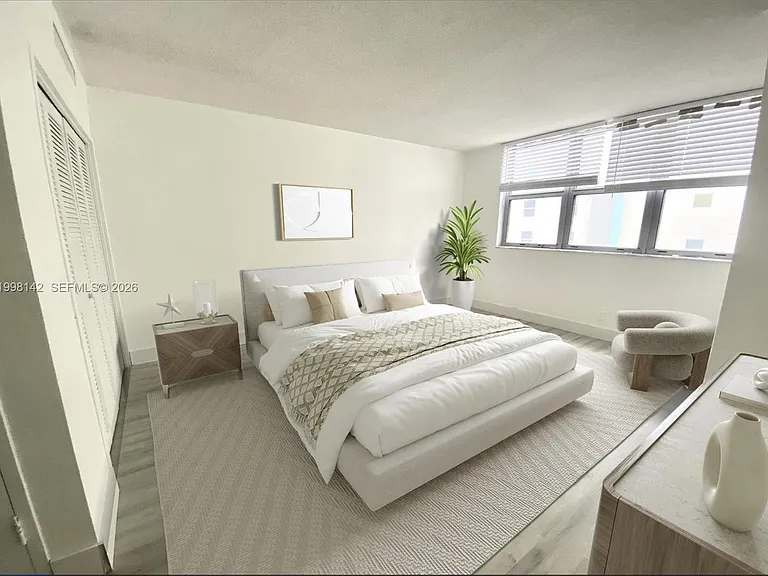 9225 Collins Ave #706 — Photo 16