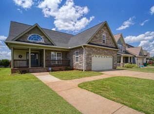 560 Serendipity Ln, Spartanburg, SC 29301