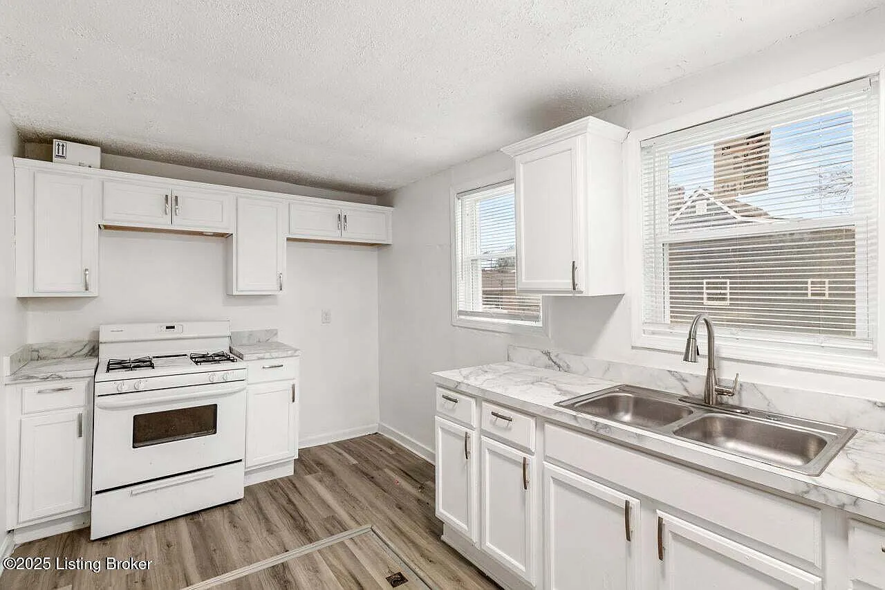 2604 Hale Avenue - 1 — Photo 2
