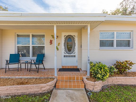 2nd image of 105 Park Cir
