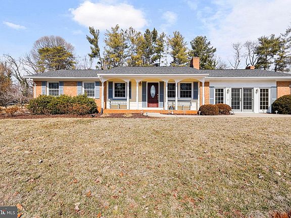 5th image of 19509 Williams Dr