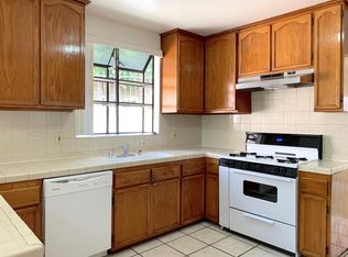 1318 Sutherland St, Los Angeles, CA 90026
