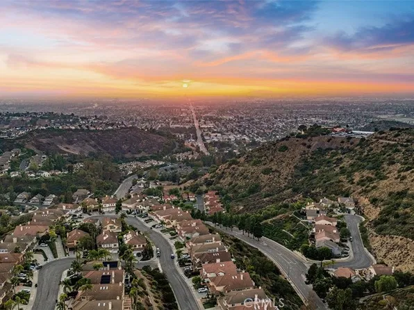 6727 E Pinnacle Pointe, Orange, CA 92869