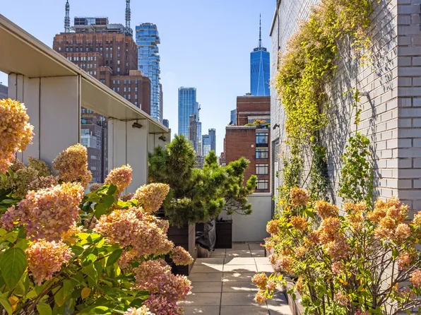 350 West Broadway image 29 of 29