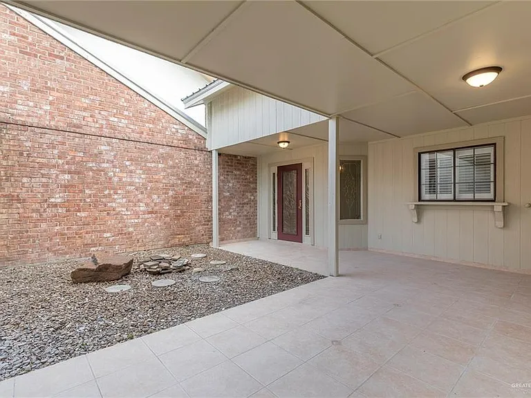 1218 Bluebird Ave — Photo 20
