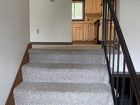 2nd image of 4228 Emerson Pl