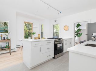513 Putnam Ave #C, Cambridge, MA 02139