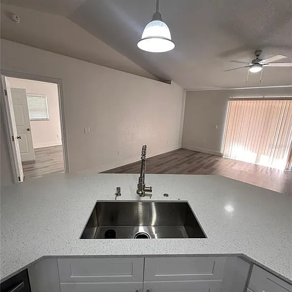 40 Willow Run — Photo 15