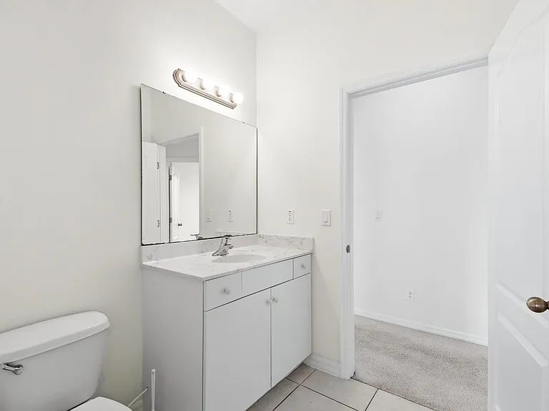 29 E Diamond Dr — Photo 41