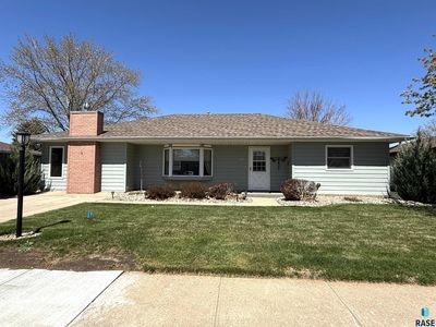 317 E 9th St, Miller, SD, 57362